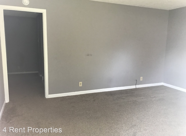 Building Photo - 3 br, 1 bath House - 644 Lafayette Rd