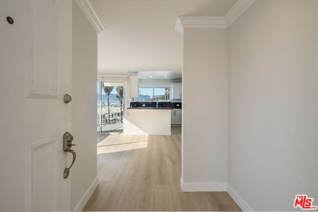 Building Photo - 1649 Appian Way