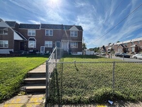 Building Photo - 2800 Disston St