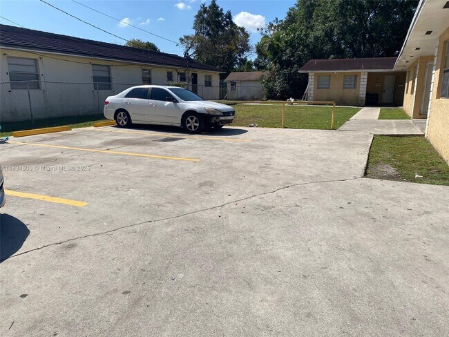 Foto del edificio - 2154 NW 61st St