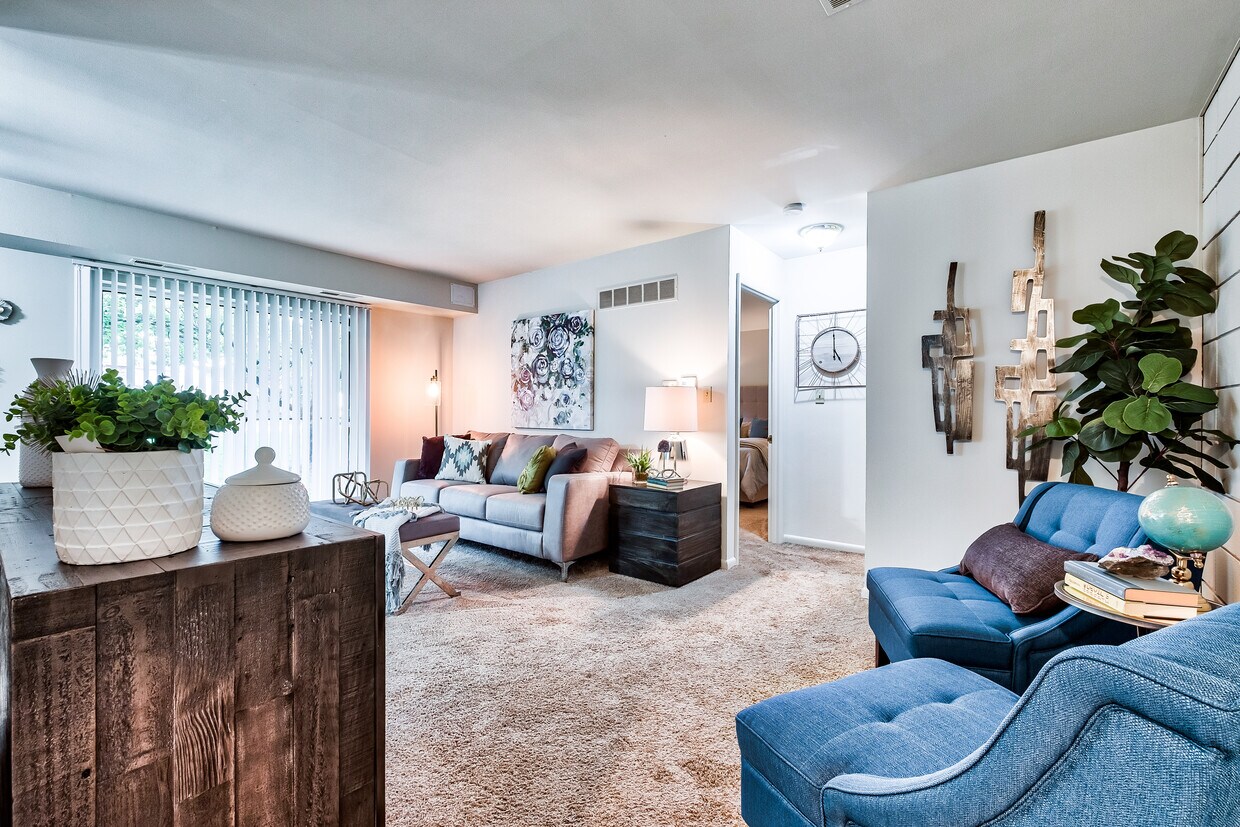 Cloister Gardens Apartments in Ephrata, PA