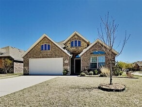 Building Photo - 900 McLynn Ct