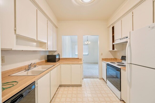 Foto del edificio - 4685 Albany Cir