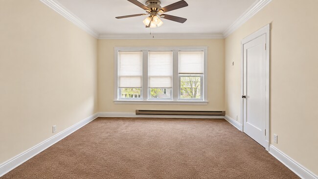 Foto del edificio - 2512 N Lincoln Ave