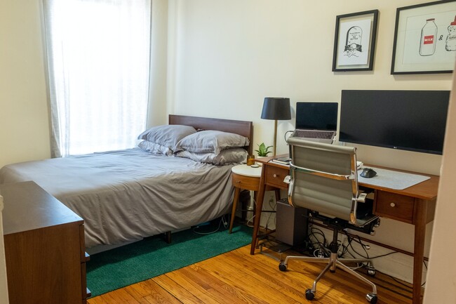 Building Photo - Sunny North Slope One bedroom for 3/1!