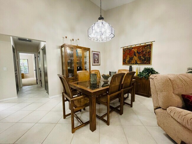 Foto del edificio - 354 SW 28th Ave
