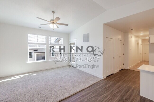 Foto del edificio - 882 Coulsen Dr