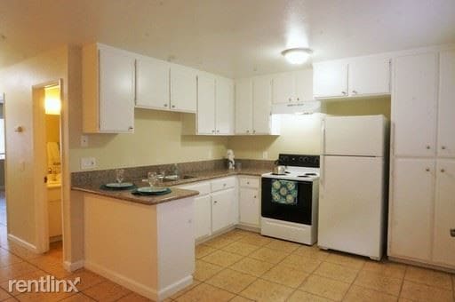 Primary Photo - 4970 Auburn Dr