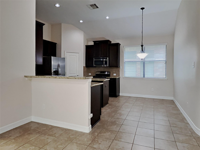 Building Photo - 25126 Alina Ln