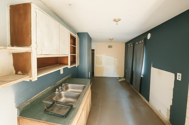 Building Photo - 2413 N Gathings Dr