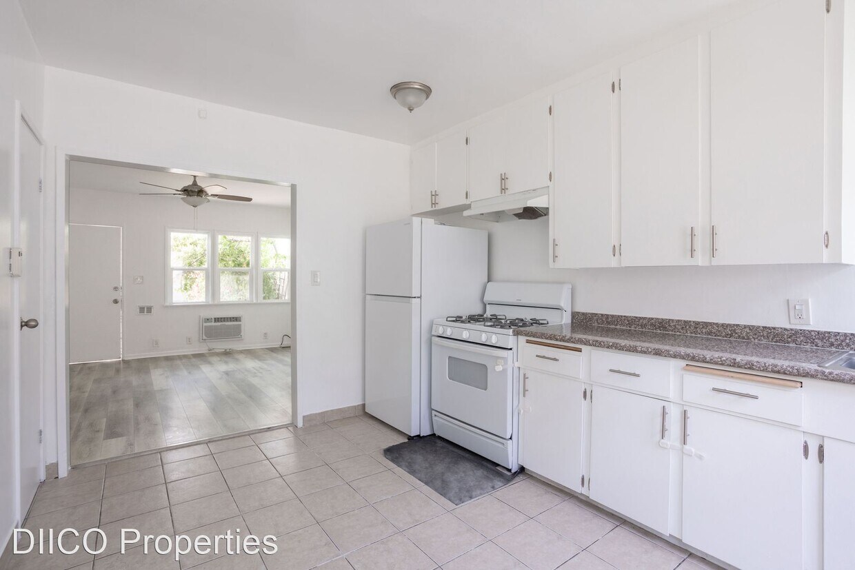 Foto principal - 1 br, 1 bath Apartment - 1502 Maple Street...