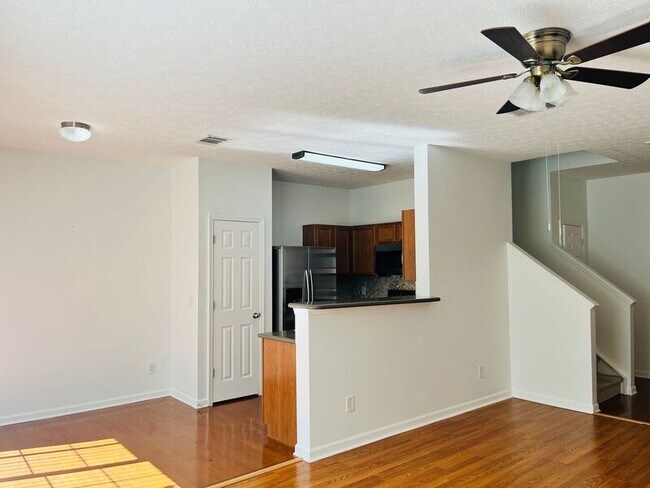 Foto del edificio - 8625 Altesse Way