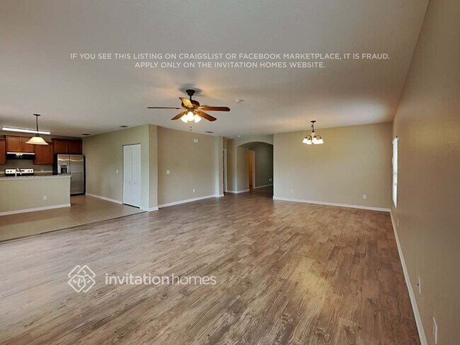 Foto del edificio - 4840 Windbourne Way