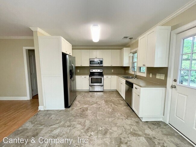 Building Photo - 3 br, 2 bath House - 609 Byron Road