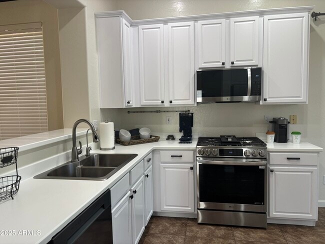 Foto del edificio - 16080 N 106th Way