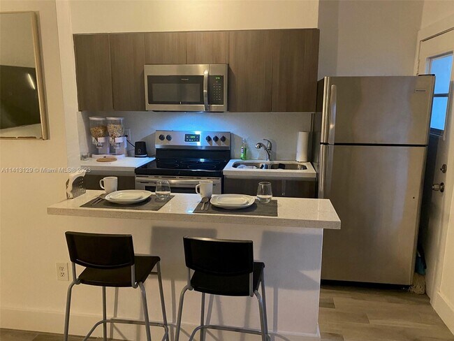 Foto del edificio - 734 NW 80th St
