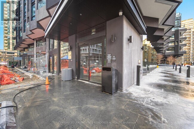 Photo du bâtiment - 110 Broadway Ave