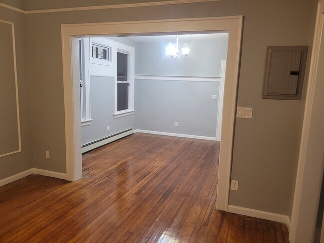 Dining room - 87 22nd St