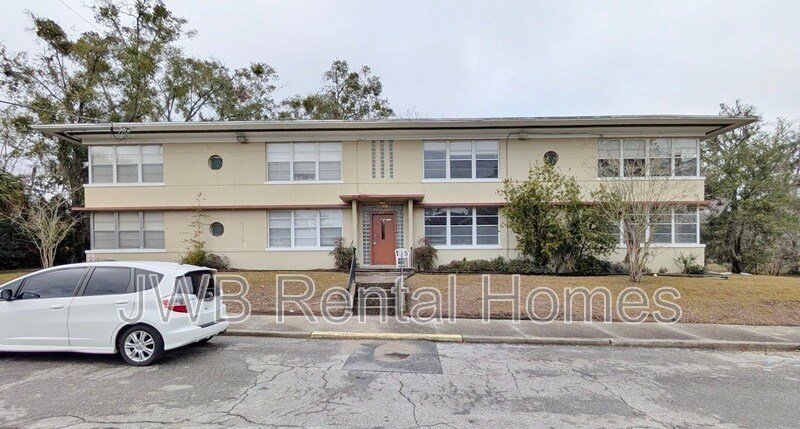 Photo - 2951 Lydia St #2
