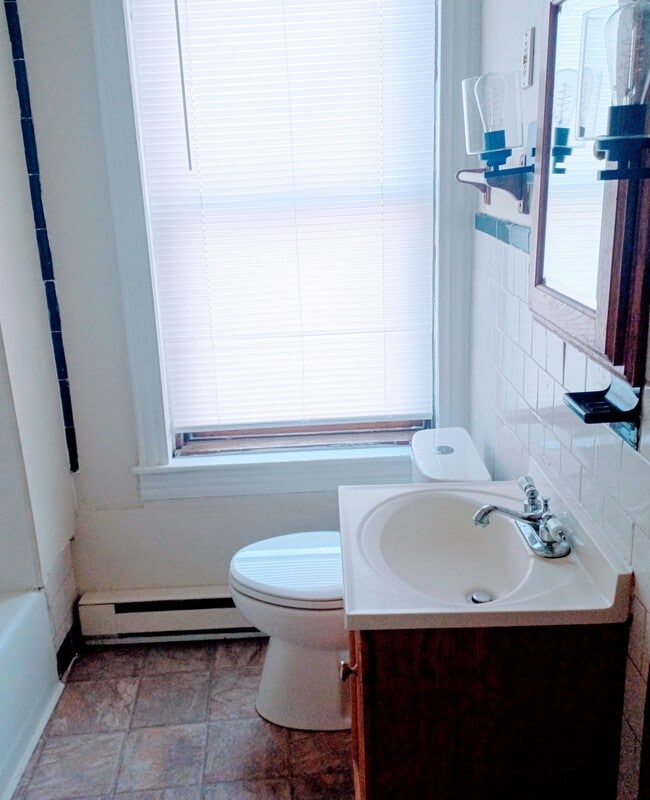 Baño/ducha - 324 Franklin St