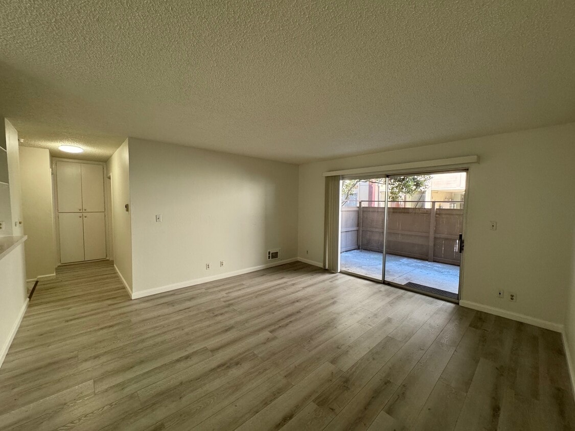 Foto principal - 1311 Webster St