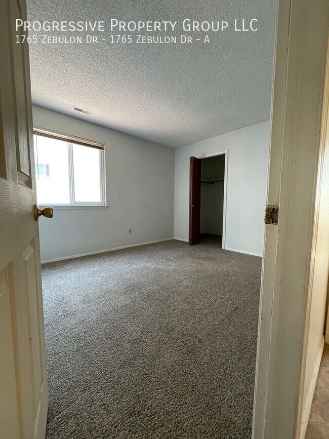 Building Photo - 1765 Zebulon Dr