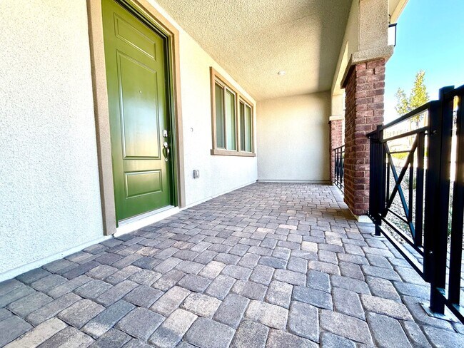 Foto del edificio - Brand new Townhome!   Summerlin West