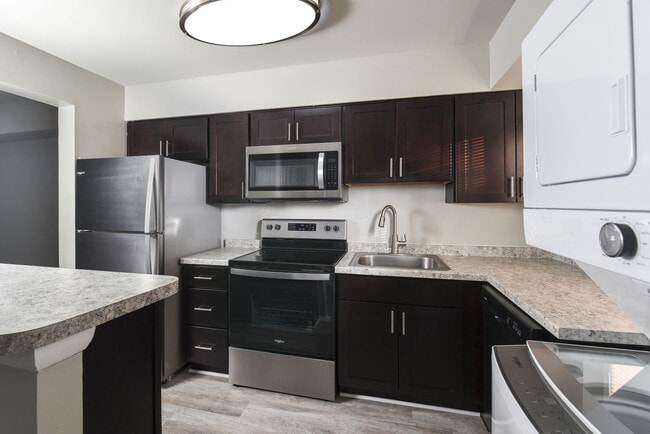 Foto del edificio - Mariners Pointe