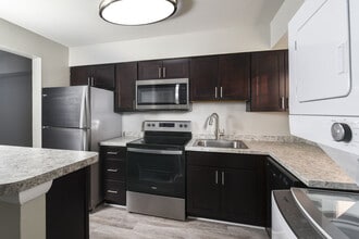 Building Photo - Mariners Pointe