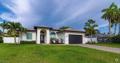 Building Photo - 538 Eastwood Dr