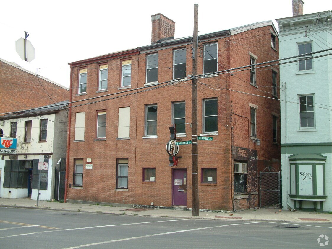 Foto del edificio - 281 W McMicken Ave