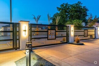 Building Photo - 2816 E Alluvial Ave