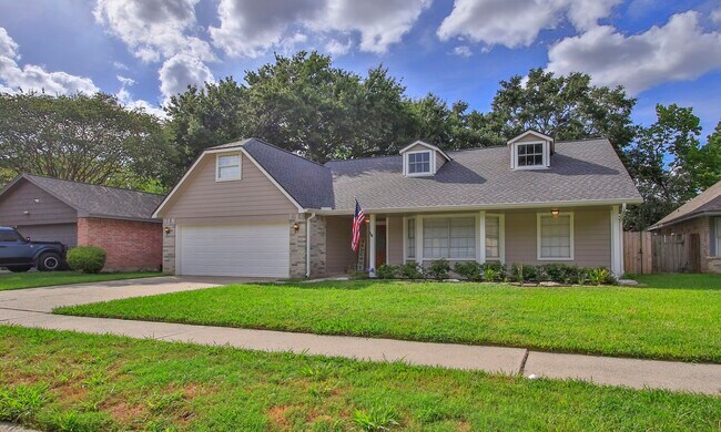 Building Photo - 9130 Kirkleigh Ln