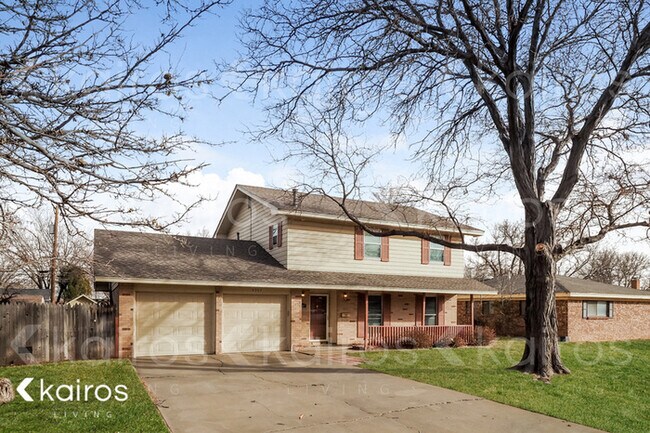 Building Photo - 3307 Palmetto Trail