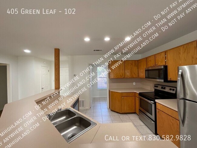 Foto del edificio - 405 Green Leaf
