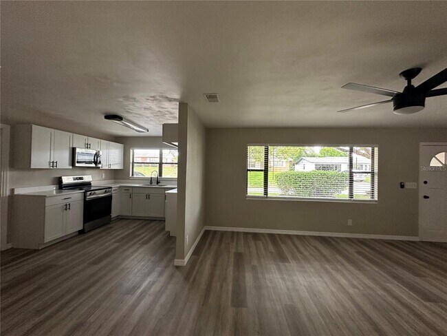 Building Photo - 1336 Cadillac Dr