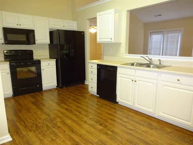 Building Photo - 204 Appleton Ln