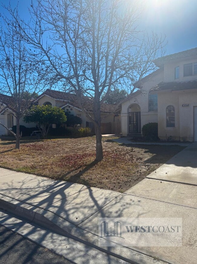 Building Photo - Charming Two-Story Home in Oceanside's Nor...