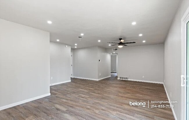 Building Photo - 819 Wateka Way