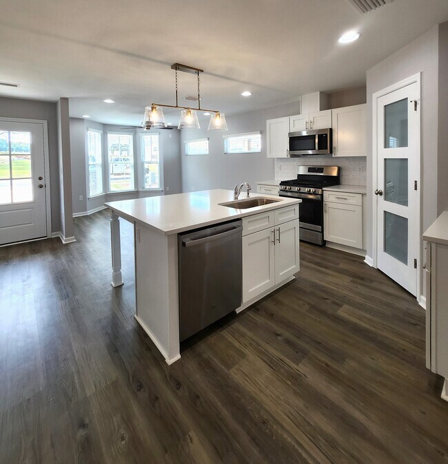 Foto del edificio - 3607 Meadow Vista Ln.