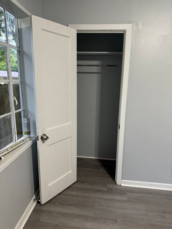 Foto del edificio - 2418 Alma St