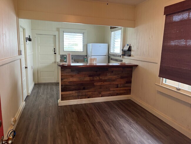 Foto del edificio - 169 Panaewa St