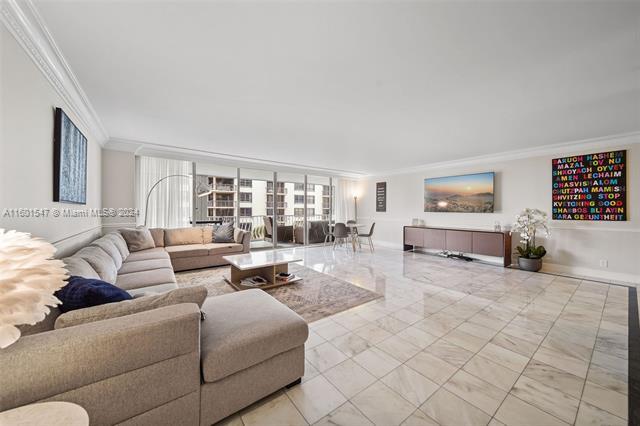 Building Photo - 10155 Collins Ave