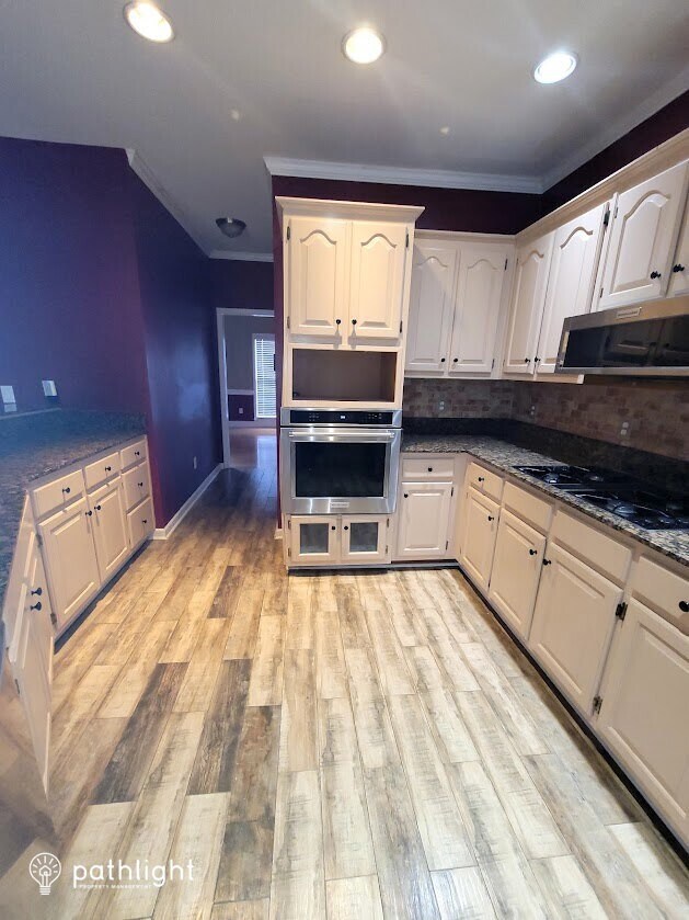 Building Photo - 691 Ashley Forest Dr NW