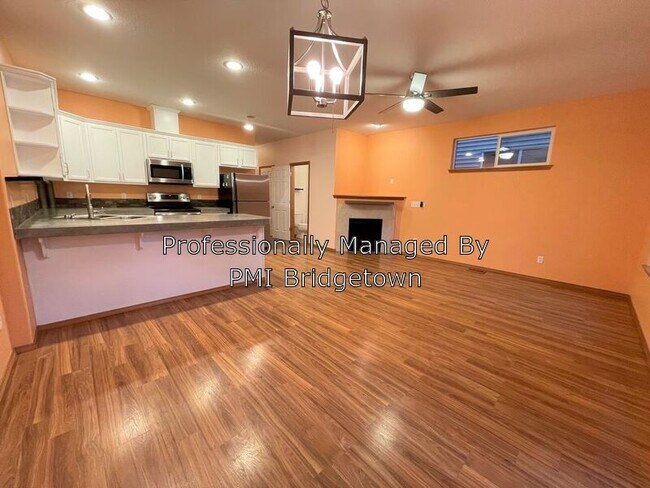 Building Photo - 4325 SE 79th Ave