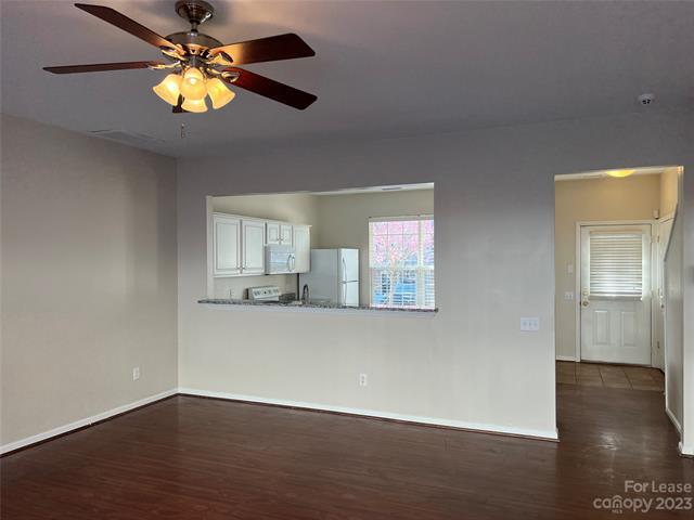Building Photo - 6978 Rothchild Dr