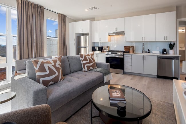 Building Photo - 188 Lafayette St