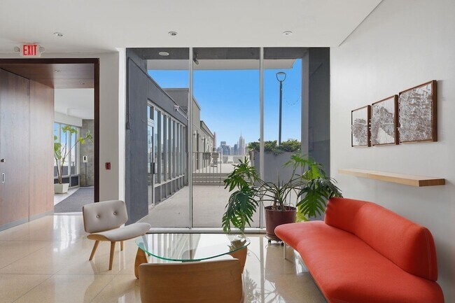 Foto del edificio - 6050 JFK Blvd E