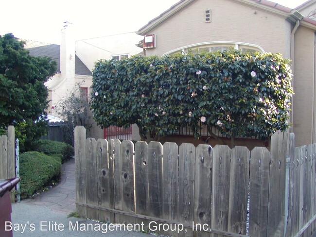 Building Photo - 2 br, 1 bath House - 5833 Patton street
