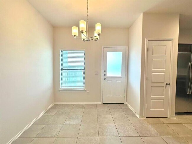 Foto del edificio - 128 Dodge Rd